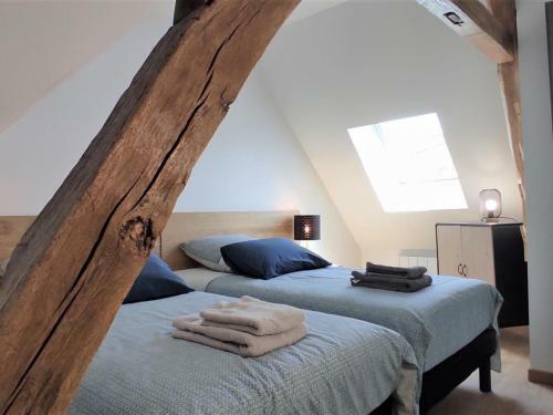 G�te R�m�rangles, 3 Pi�ces, 6 Personnes - Fr-1-526-32