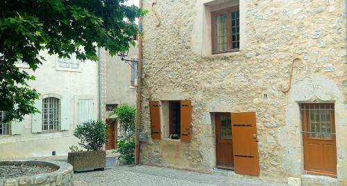 Une Maison Dans Le Village