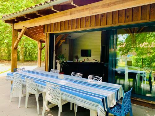 L Estanguet Maison Atypique En For�t