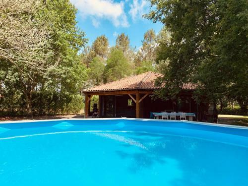 L Estanguet Maison Atypique En For�t