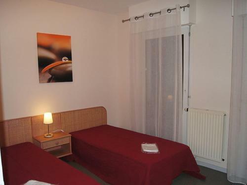 Snug Apartment In Rochefort With Balcony