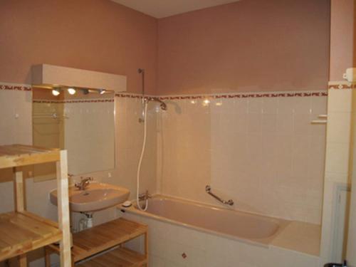 Cosy Apartment In Rochefort With Balcony