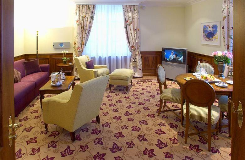 Hotel Suvretta House
