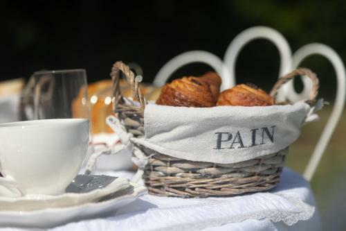 Bed & Breakfast Manoir Le Coutureau Maisons D'h�tes