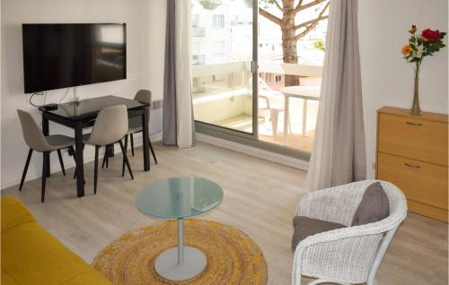 Awesome Apartment In Royan With Wifi