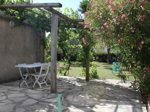 Maison Saint-denis-d'ol�ron, 5 Pi�ces, 9 Personnes - Fr-1-246a-143