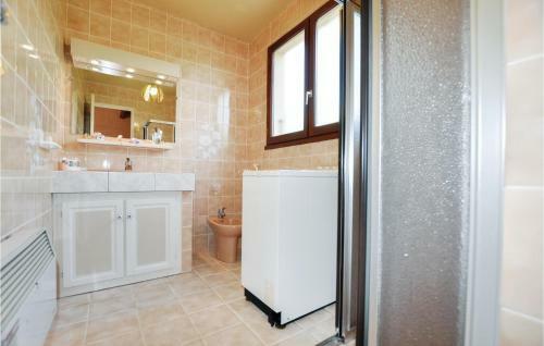 Two-bedroom Holiday Home In Sainte Marie Plage