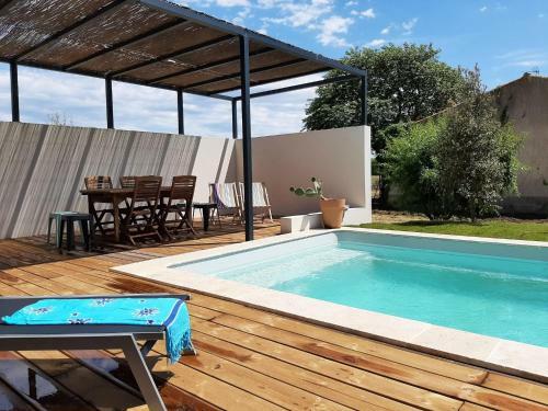 Inviting Villa In Sainte Valiere With Private Pool