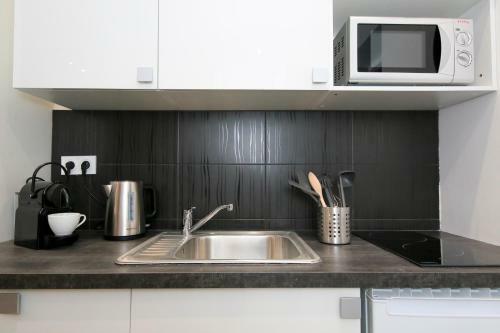Apartamento Le Rhinoc�ros, T1 Hypercentre Chic Et Cosy, Wifi Par Sovalfi