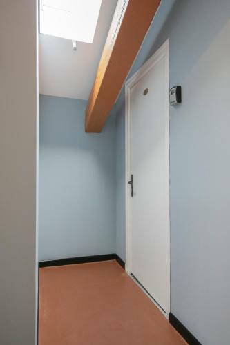 Apartamento Le Rhinoc�ros, T1 Hypercentre Chic Et Cosy, Wifi Par Sovalfi