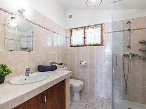 Holiday Home Villa Rigaou N-4