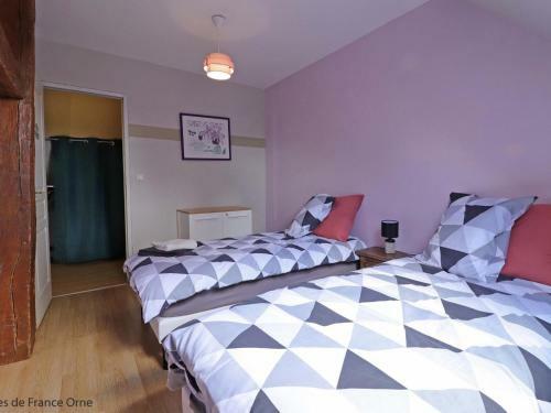 G�te Saint-germain-de-martigny, 4 Pi�ces, 6 Personnes - Fr-1-497-161