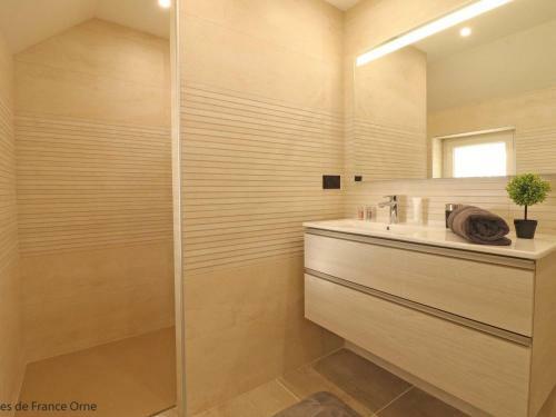G�te Saint-germain-de-martigny, 4 Pi�ces, 6 Personnes - Fr-1-497-161