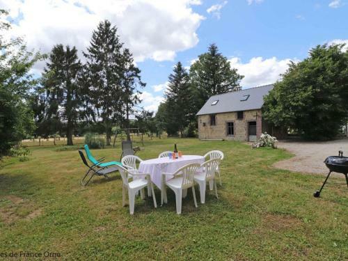 G�te Saint-germain-de-martigny, 4 Pi�ces, 6 Personnes - Fr-1-497-161