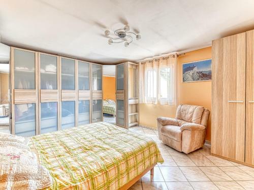 Maison Saint-gervasy, 5 Pi�ces, 6 Personnes - Fr-1-669-2