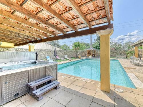 Maison Saint-gervasy, 5 Pi�ces, 6 Personnes - Fr-1-669-2