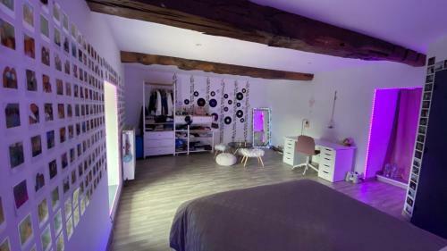 Villa Magnifique Long�re De 400m� Avec Piscine Type Loft