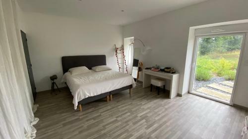 Villa Magnifique Long�re De 400m� Avec Piscine Type Loft