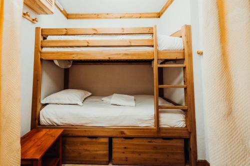 C�lido Apartamento Con Balc�n A 100 M Del Telecabina Bettex