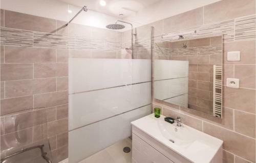 Awesome Home In Saint Hilaire De Riez With 1 Bedrooms