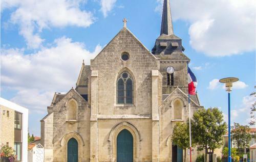 Awesome Home In Saint Hilaire De Riez With 1 Bedrooms