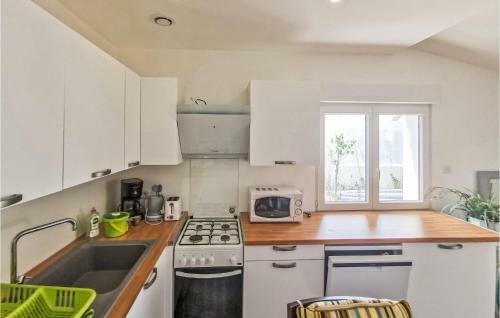 Awesome Home In Saint Hilaire De Riez With 1 Bedrooms