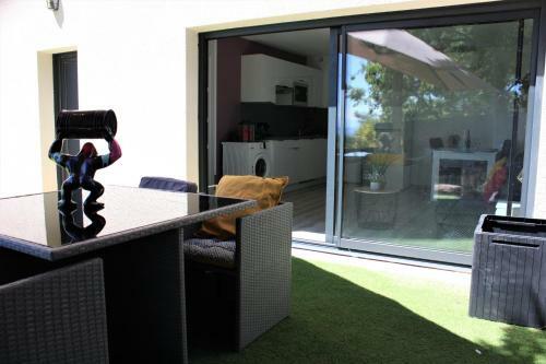 Appartement Rez-de-jardin Entre Gard Et Ard�che