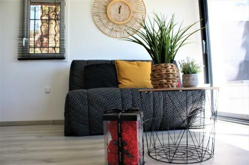 Appartement Rez-de-jardin Entre Gard Et Ard�che
