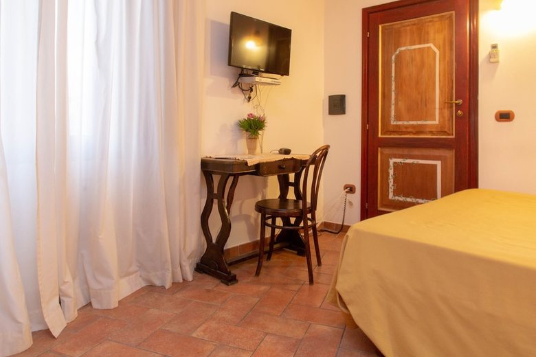 Hostal Donnaciccina Accomodation