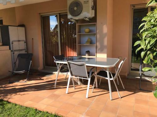 Apartamento Studio En Rez De Jardin En Bord De Mer Avec Piscine