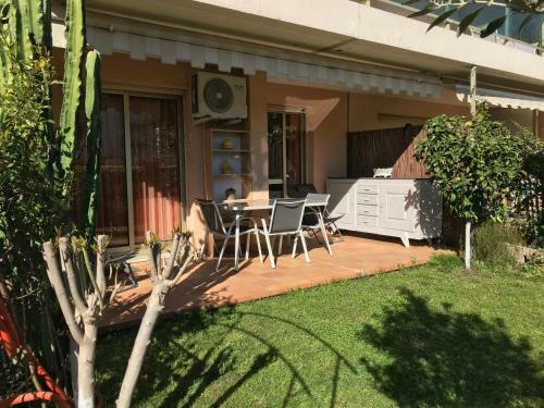 Apartamento Studio En Rez De Jardin En Bord De Mer Avec Piscine