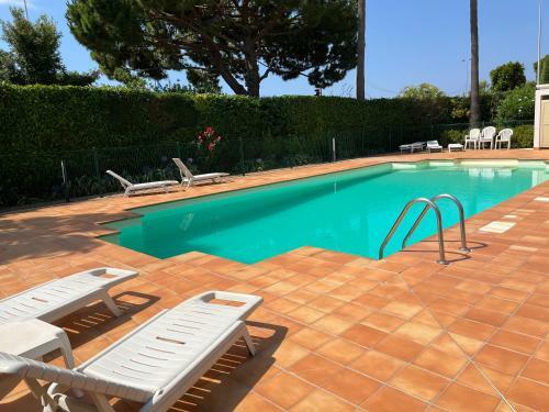 Apartamento Studio En Rez De Jardin En Bord De Mer Avec Piscine