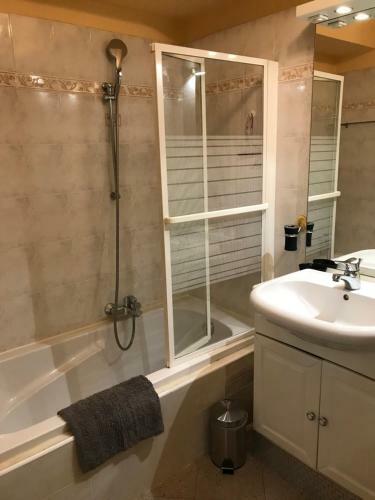 Apartamento Studio En Rez De Jardin En Bord De Mer Avec Piscine