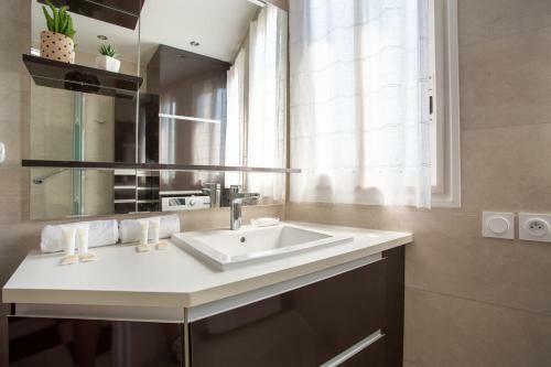 Apartment T2 Air-conditioned Sea View