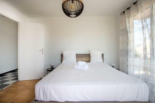Apartment T2 Air-conditioned Sea View