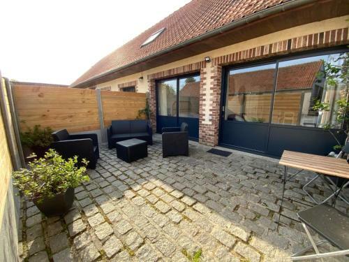 Charmant G�te Avec Jacuzzi Privatif