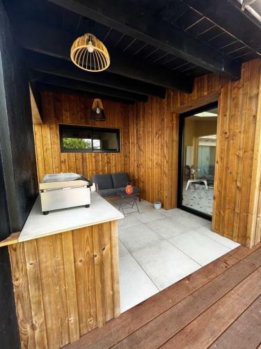 Villa Marilou � Saint-martin-de-r�