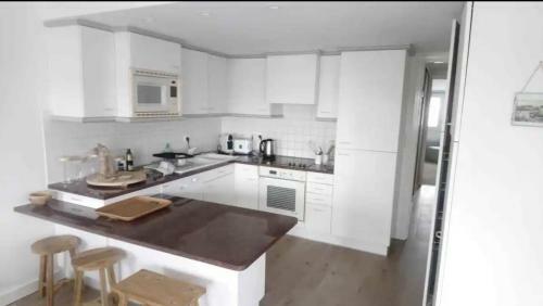 Apartamento �le De R� - Sublime T3 Vue Mer - 80m2 - 4 � 6 Pers