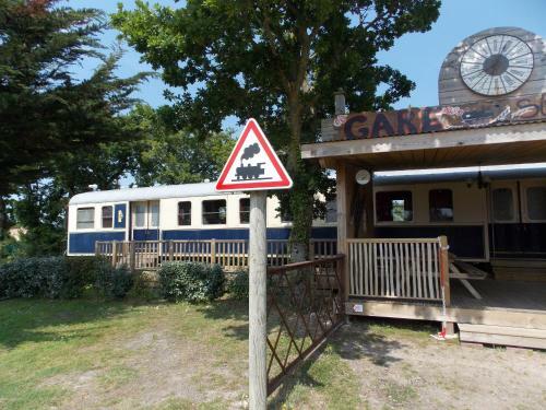 Camping Insolite Le Haut Village