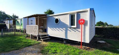 Camping Insolite Le Haut Village