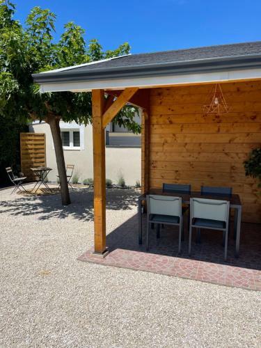 Magnifique Chalet Aux Portes De La Dr�me