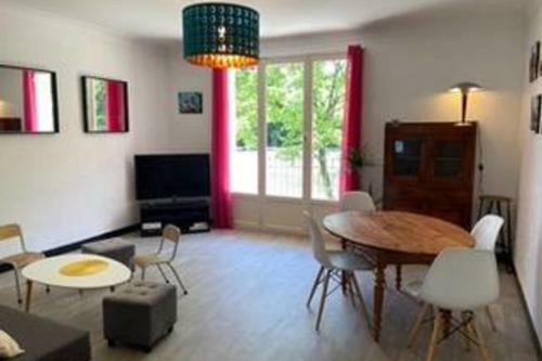 Apartamento Bright T2 With Balcony In A Paisible Area