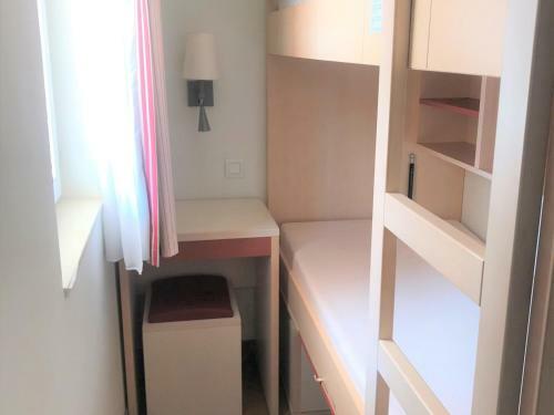 Apartamento Studio Saint-rapha�l, 1 Pi�ce, 4 Personnes - Fr-1-504-645