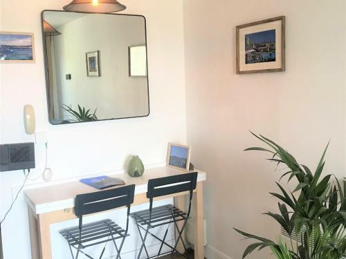 Apartamento Studio Saint-rapha�l, 1 Pi�ce, 4 Personnes - Fr-1-504-645