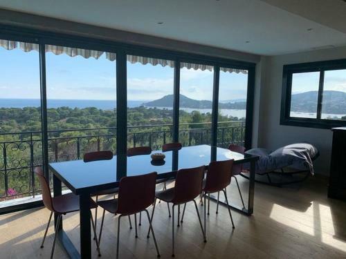 Villa With 4 Bedrooms For 10 People , Sea View Kss Immo