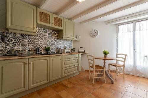 Maison Charentaine Proche Royan