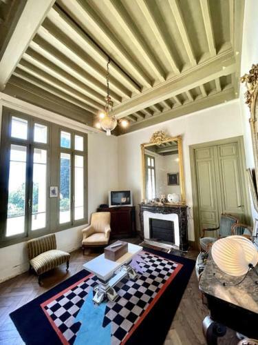 Villa Le Camign�, Ch�teau, Vue Pyr�n�es