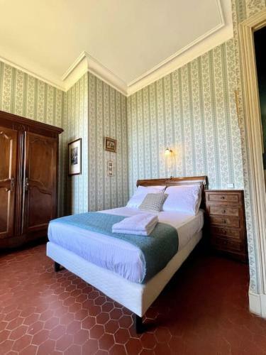 Villa Le Camign�, Ch�teau, Vue Pyr�n�es