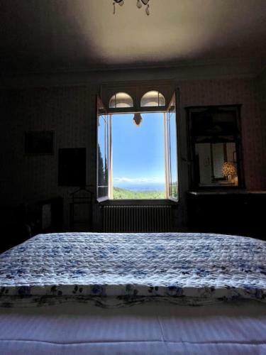 Villa Le Camign�, Ch�teau, Vue Pyr�n�es