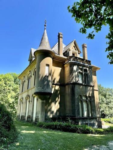 Villa Le Camign�, Ch�teau, Vue Pyr�n�es